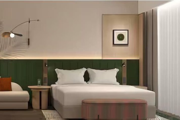 Room 7 of 38