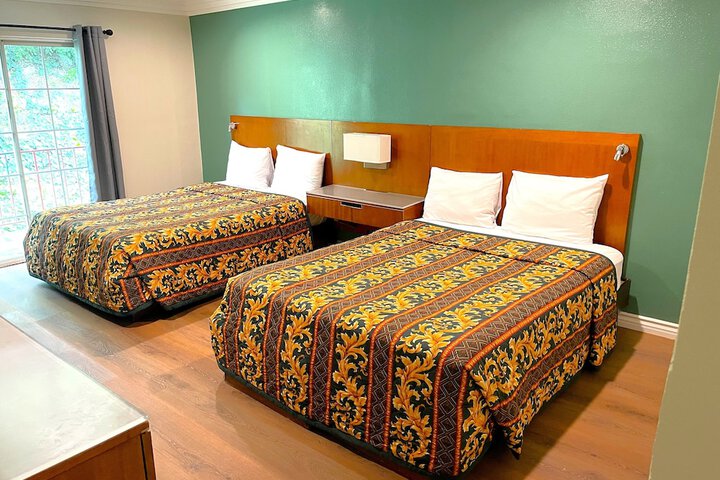 Room 5 of 29