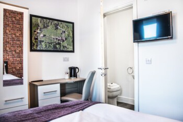 Room 51 of 82
