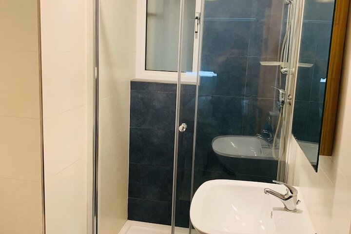 Room 24 of 51
