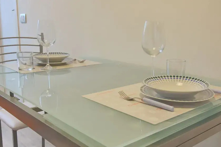 Dining 12 of 16