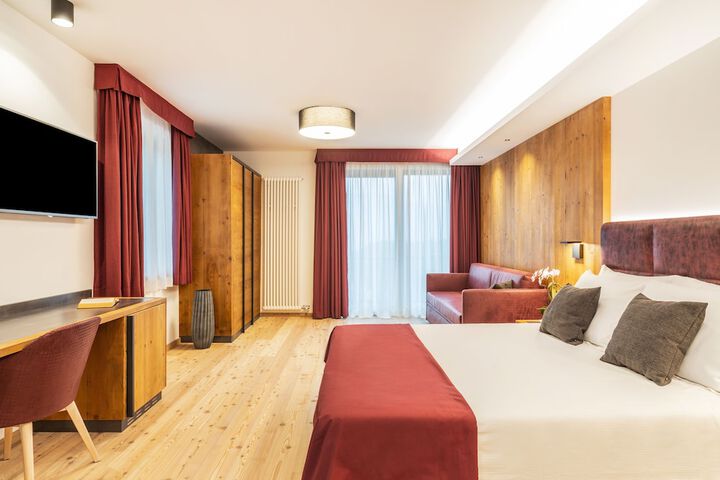 Room 25 of 29