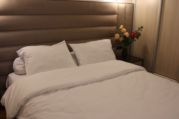 Room 10 of 25