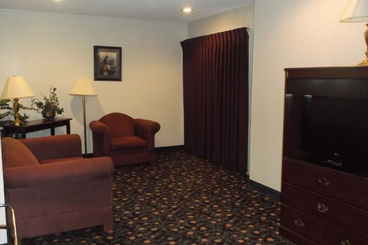 Room 16 of 36