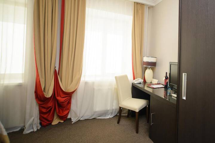 Room 21 of 63