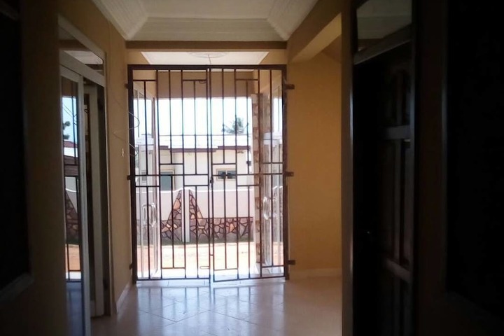 Room 2 of 23