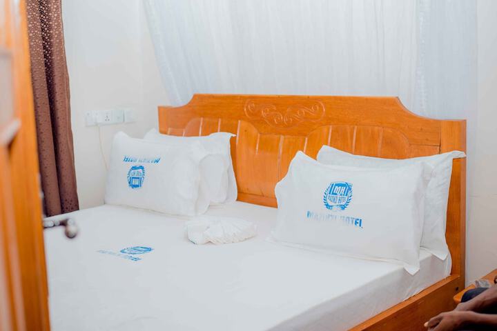 MAZINZI HOTEL