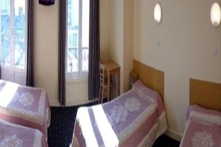 Room 12 of 17
