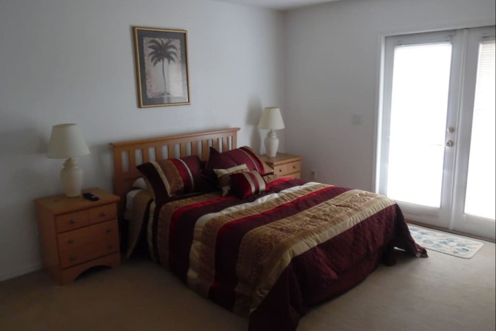 Room 7 of 19