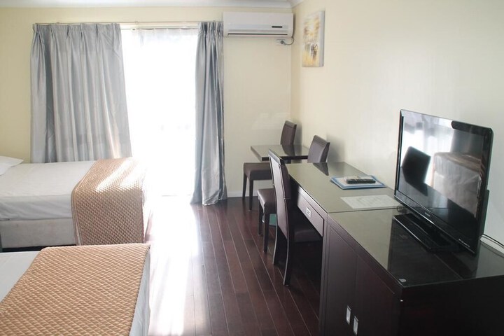 Room 10 of 47