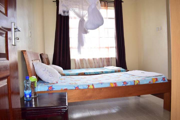 Room 3 of 28