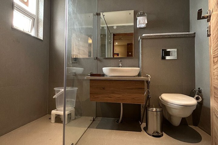 Room 14 of 20