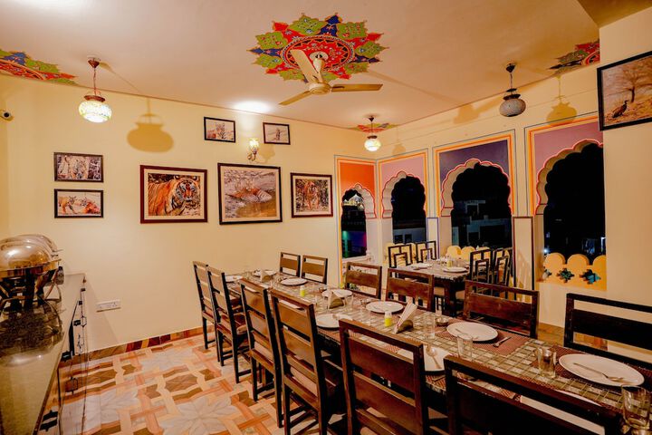Dining 84 of 105