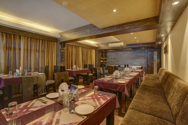 Dining 14 of 14