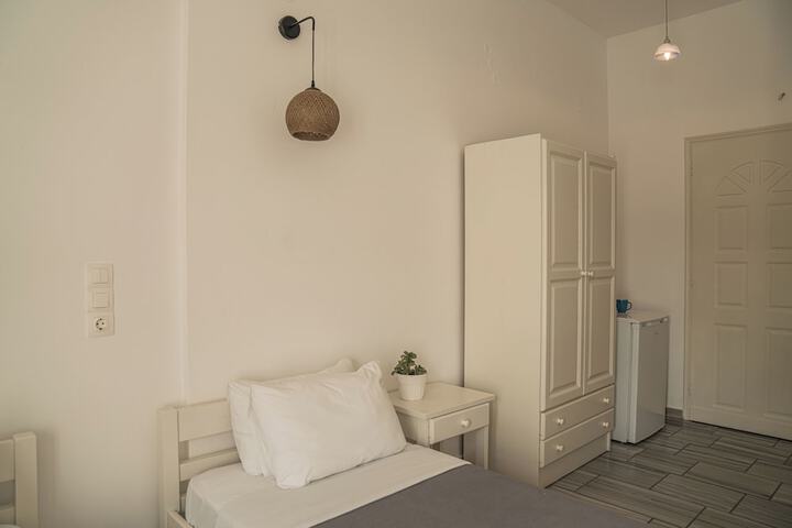 Room 9 of 92
