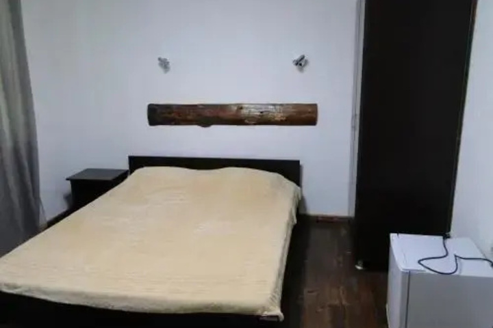 Room 3 of 13