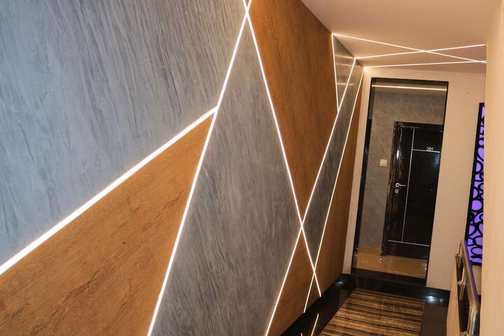 Ballroom/Hall 21 of 24