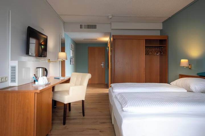 Room 26 of 74