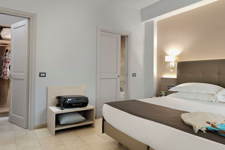 Room 21 of 101