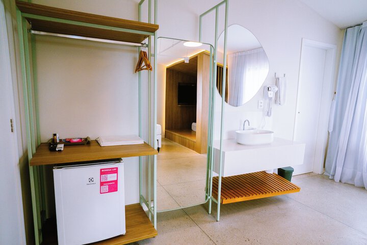 Room 51 of 68