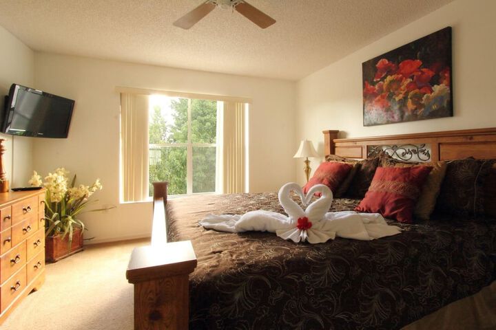 Room 4 of 14