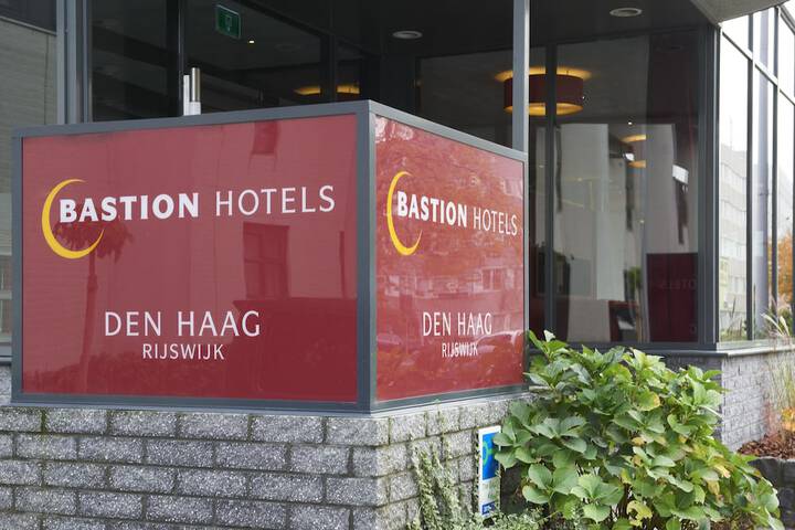 Hotel 33 of 34