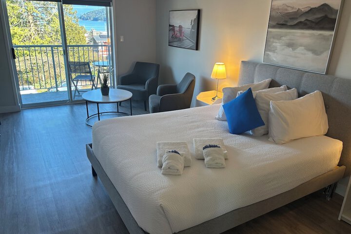 Room 10 of 48