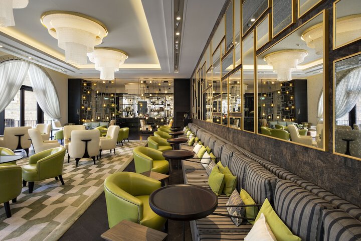 Lounge 63 of 75