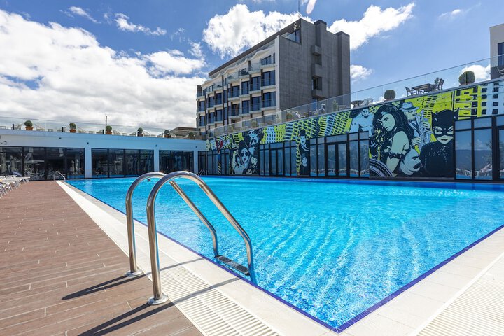 Pool 46 of 73