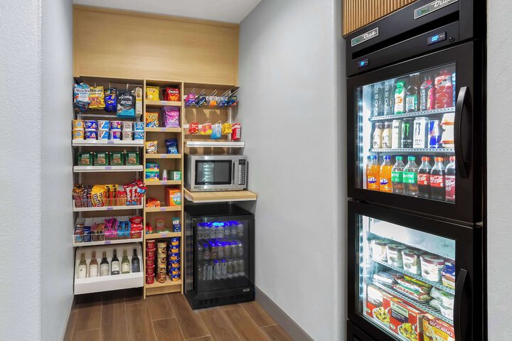 Snack bar