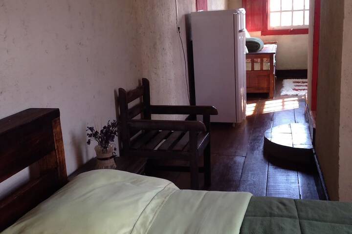 Room 6 of 17