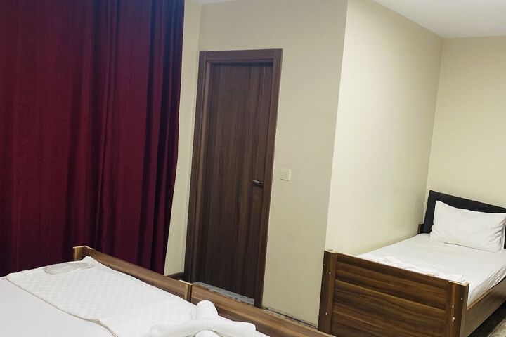 Room 2 of 4