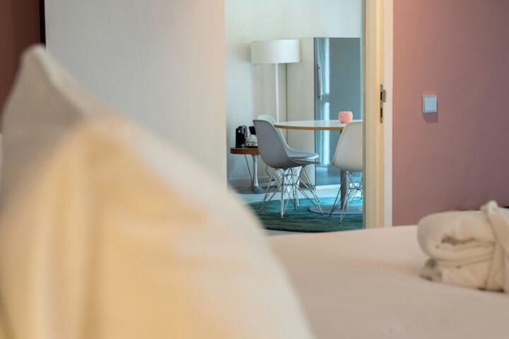 Room 84 of 174