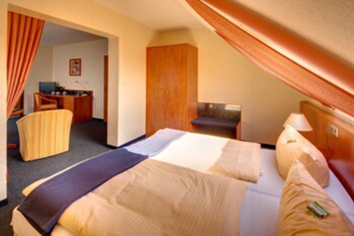 Room 36 of 50