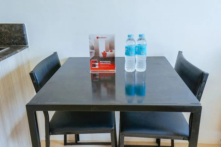 Dining 17 of 17