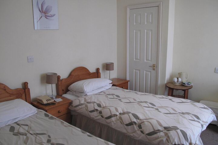 Room 8 of 39