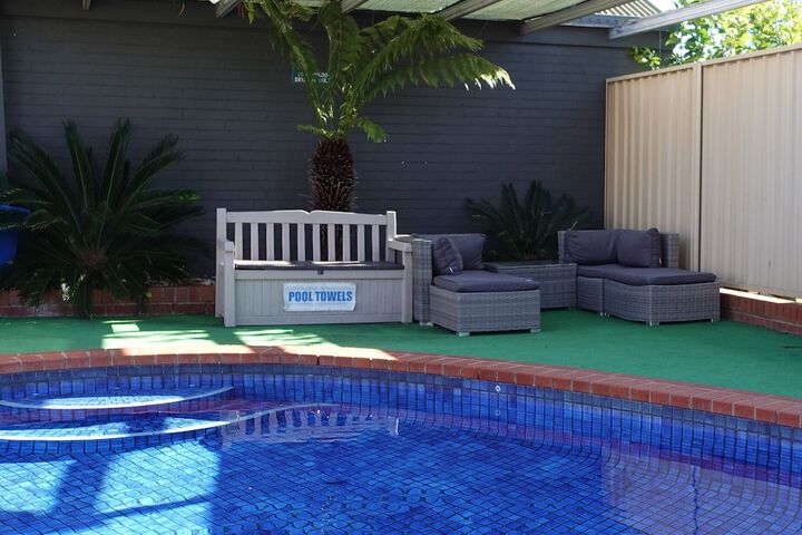 Pool 26 of 32