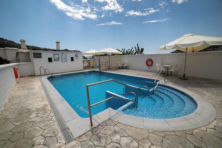 Hotel Pool