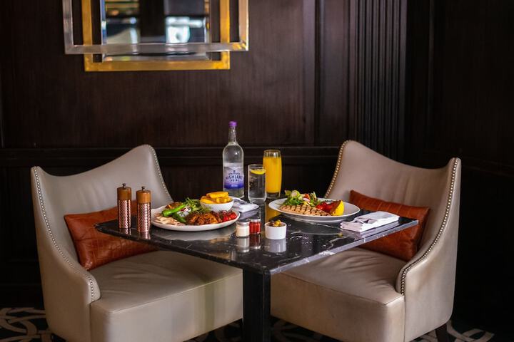 Lounge 97 of 123