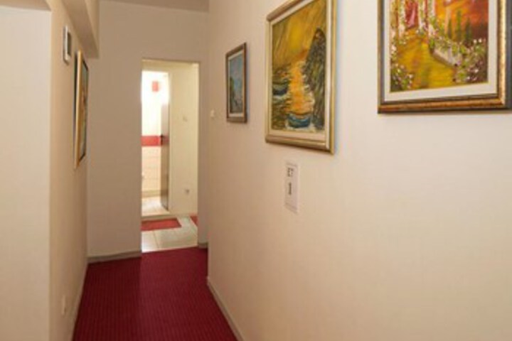 Room 3 of 26