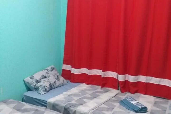 Room 7 of 10