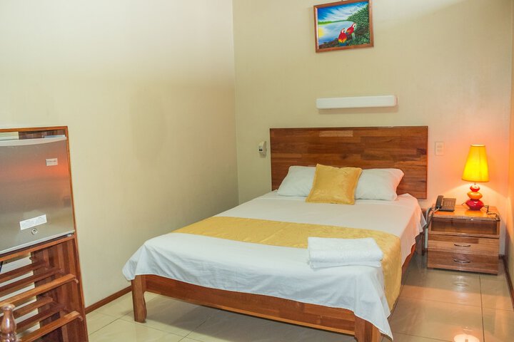 Room 7 of 38