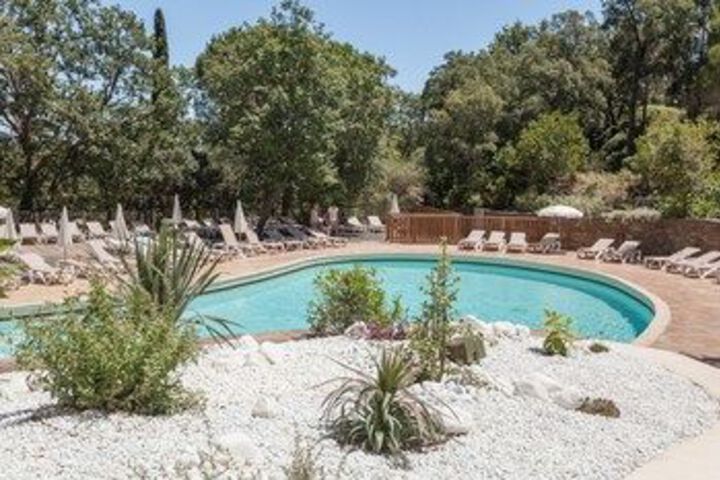 Pool 188 of 228