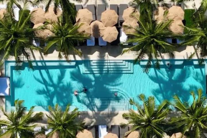 Pool 52 of 87