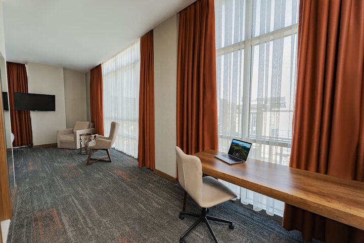 Room 75 of 122