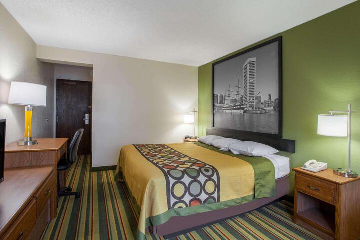 1 King Bed (7 of 7)
