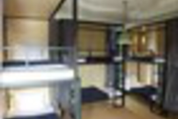 Room 41 of 180