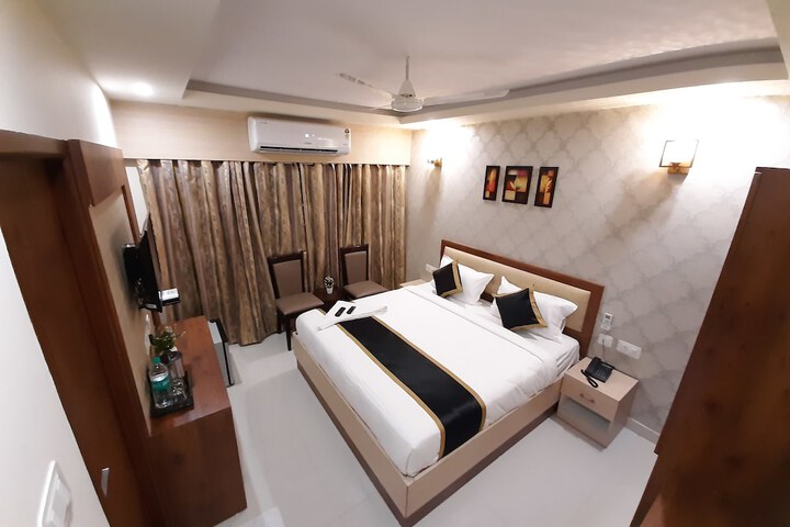 Room 7 of 72