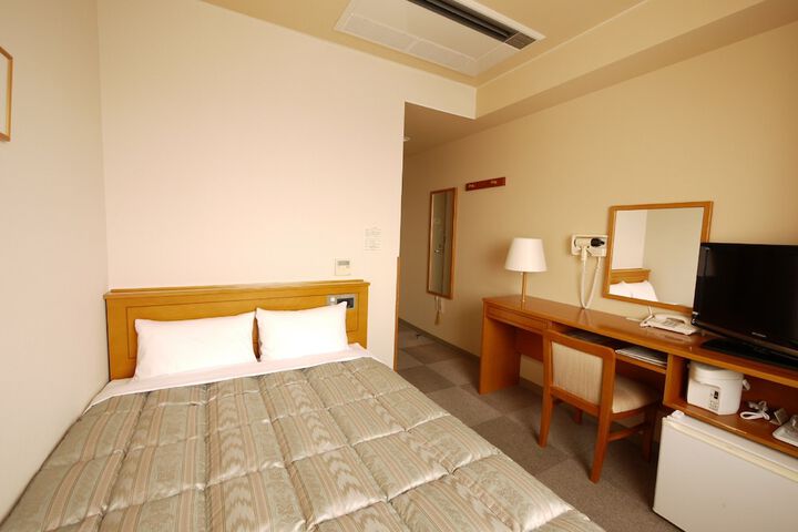 Room 7 of 22
