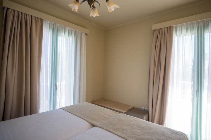 Room 45 of 312